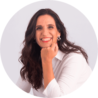 Esther-Pradilla-retrato-redondo-1.png